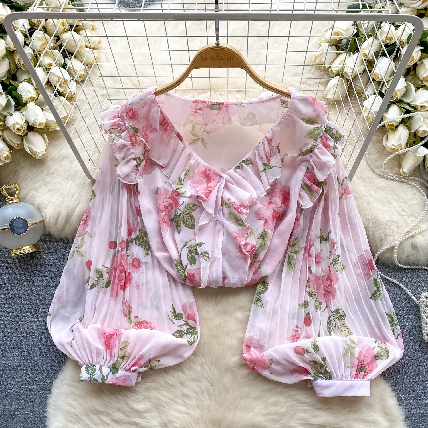Delia blouse BE360 images